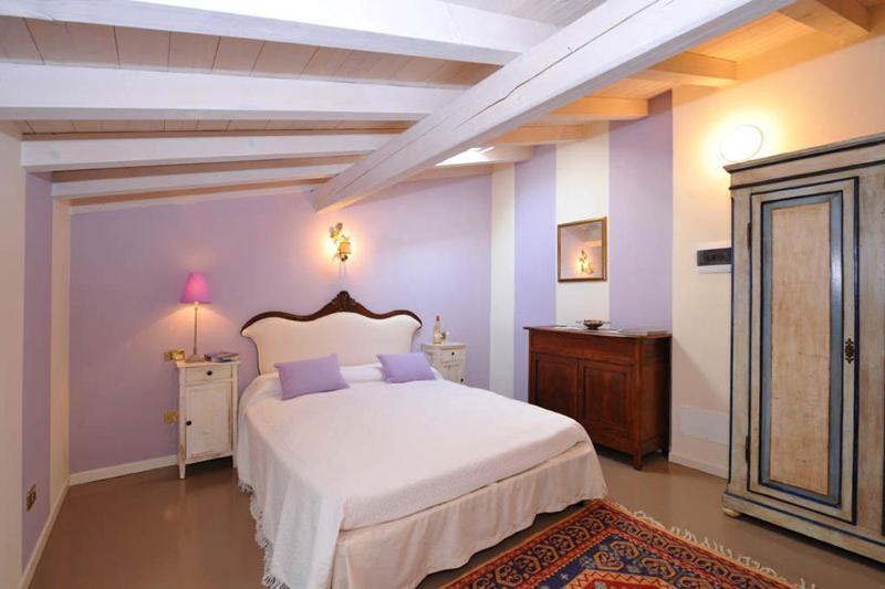 B&B La Mongolfiera ヴィッラフランカ・ディ・ヴェローナ エクステリア 写真